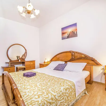 Quaint In With A Scenic View For Hikers * Valtura